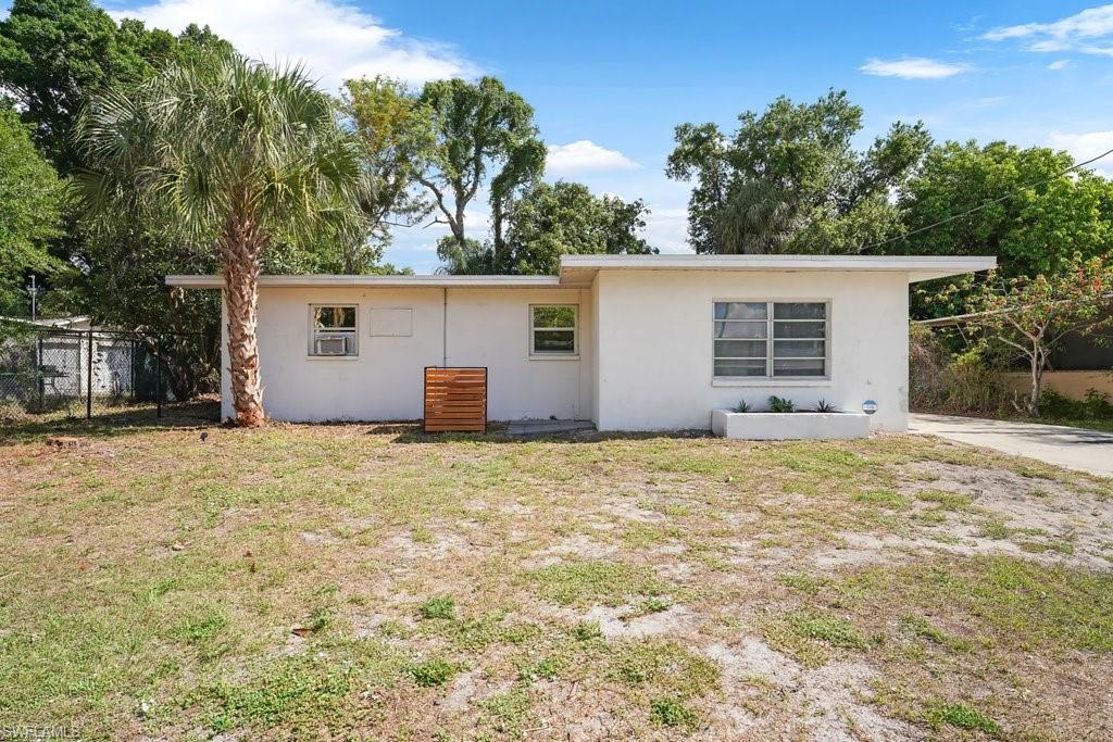 912 Hibiscus Ln Property Photo 27