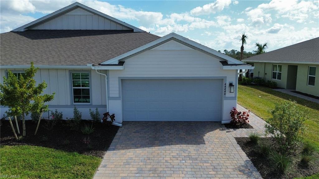 44448 Palm Frond DR Property Photo 1