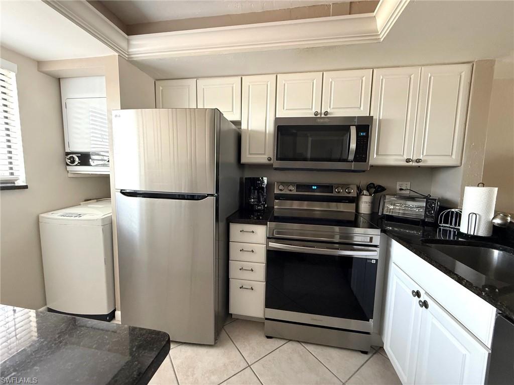 8350 Estero Blvd 223 Property Photo 5