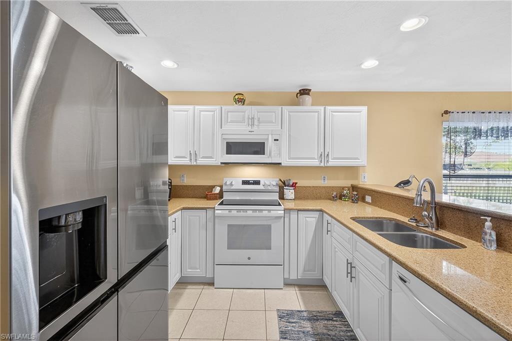 12835 Oakpointe Cir Property Photo 6