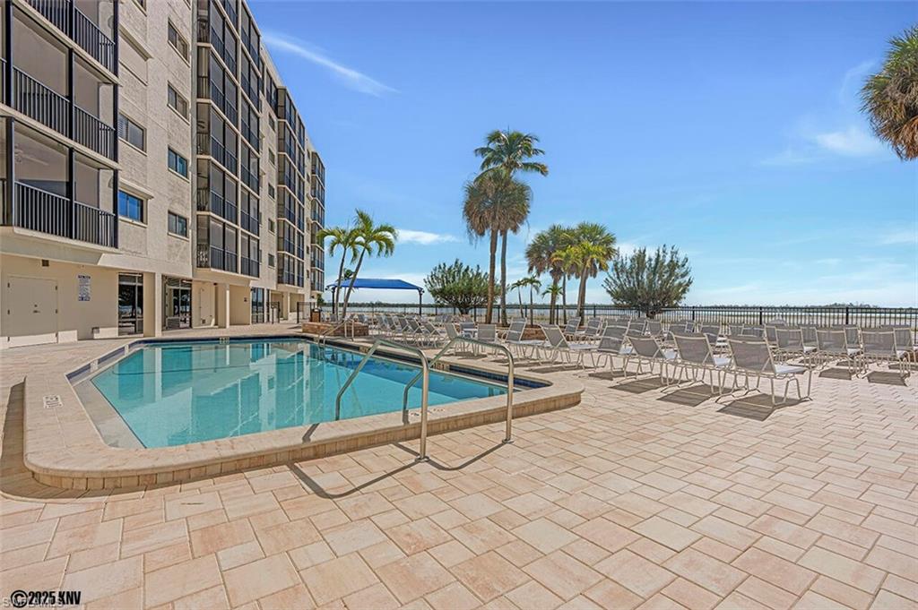 8350 Estero Blvd 423 Property Photo 19