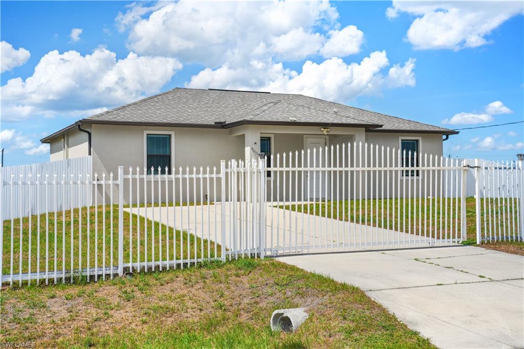 9019 N Indio Cir Property Photo 2