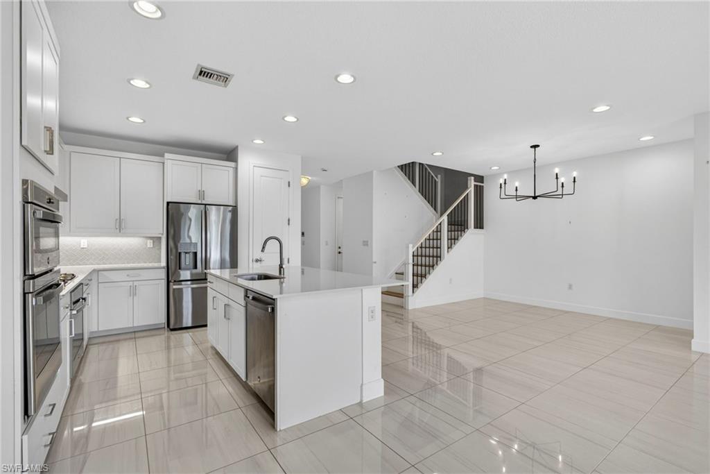 1349 Harvester Xing Property Photo 15