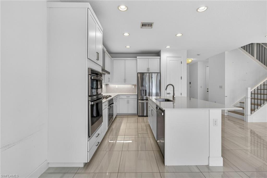 1349 Harvester Xing Property Photo 16