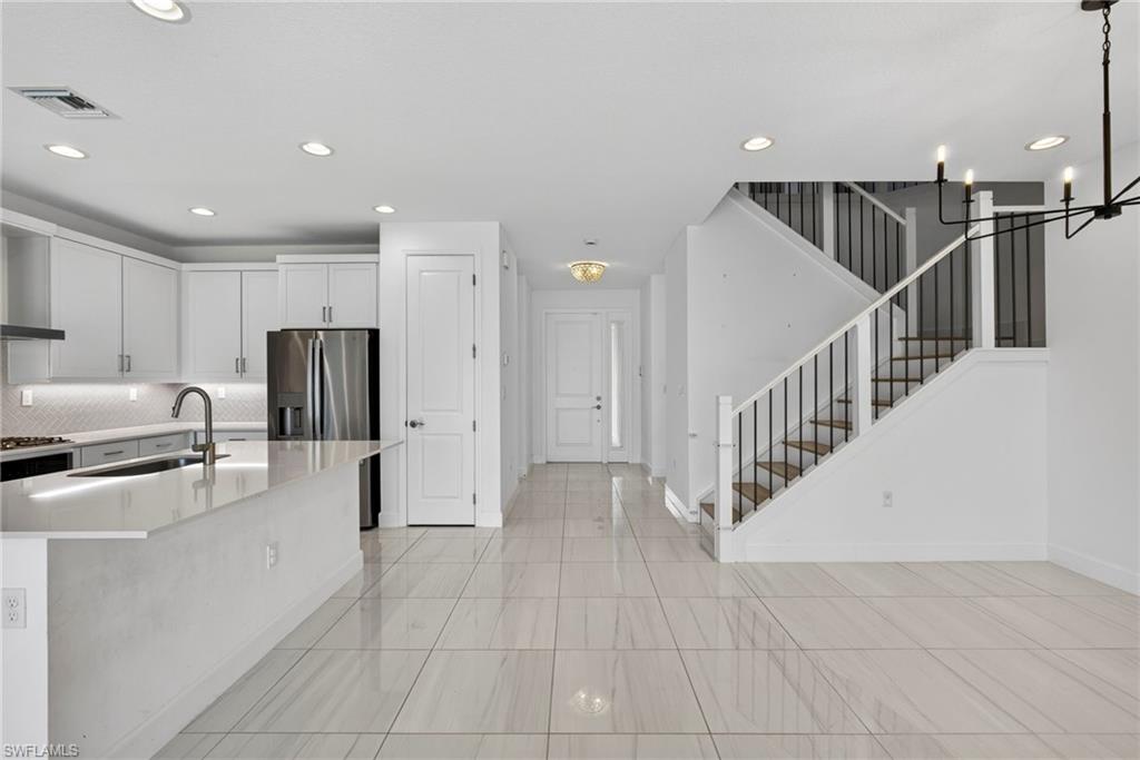 1349 Harvester Xing Property Photo 17