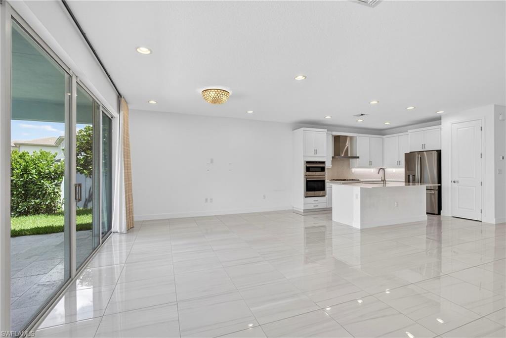 1349 Harvester Xing Property Photo 20