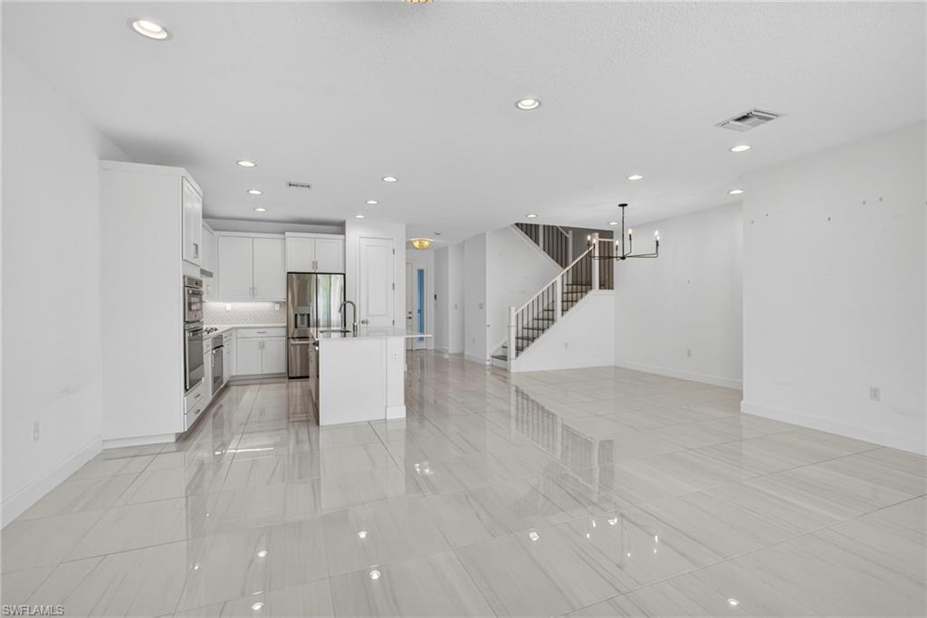 1349 Harvester Xing Property Photo 21