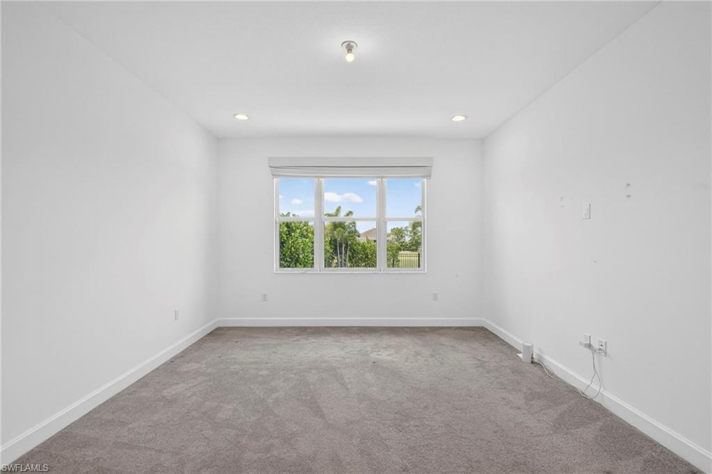 1349 Harvester Xing Property Photo 23