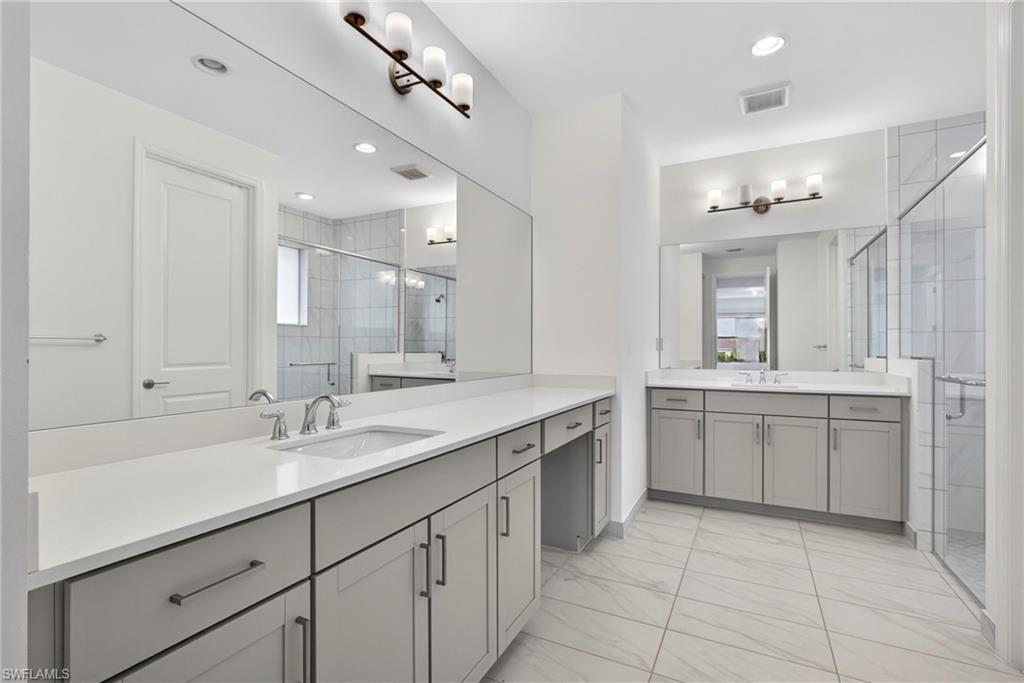 1349 Harvester Xing Property Photo 25