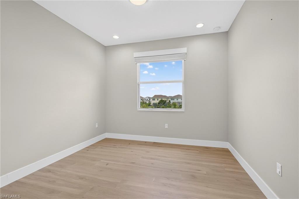 1349 Harvester Xing Property Photo 28