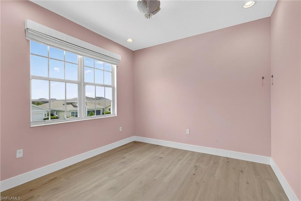 1349 Harvester Xing Property Photo 30