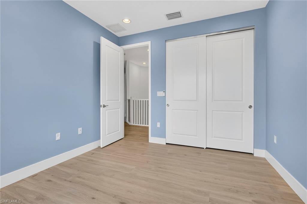 1349 Harvester Xing Property Photo 33