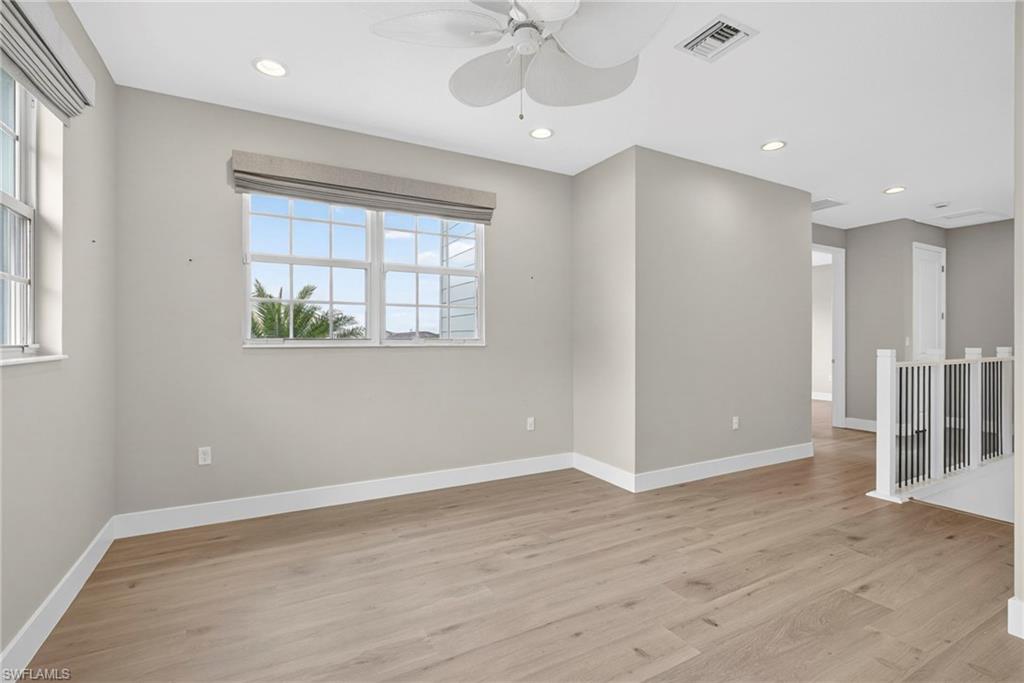 1349 Harvester Xing Property Photo 34