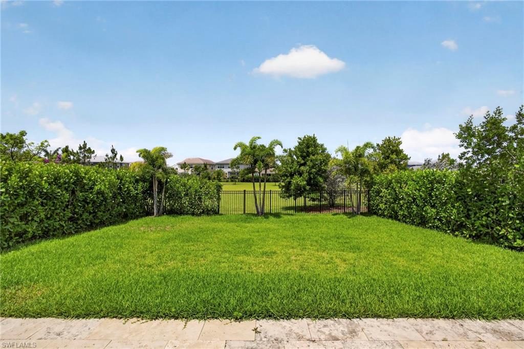 1349 Harvester Xing Property Photo 39