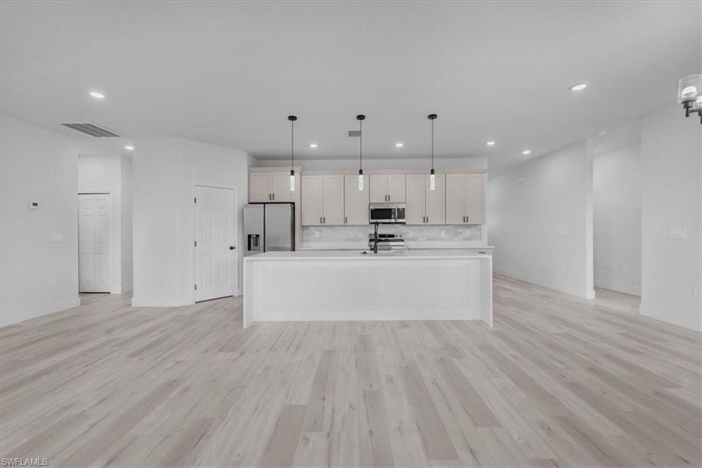 2801 Monza Dr Property Photo 6
