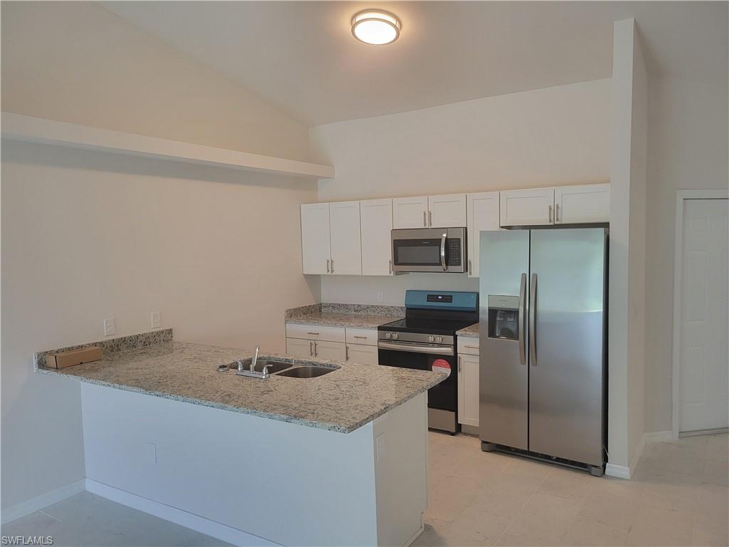 217/219 Cape Coral Pkwy W Property Photo 4