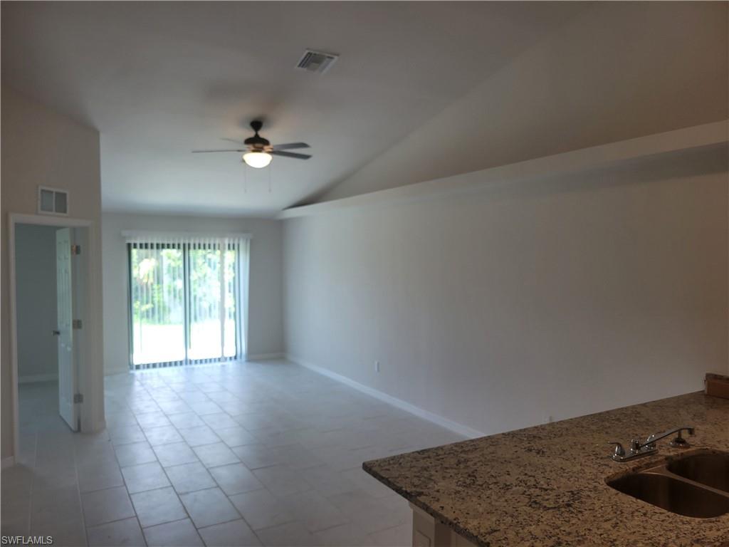 217/219 Cape Coral Pkwy W Property Photo 5