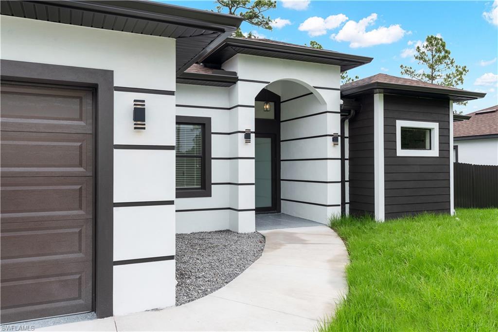 1047 Merry St E Property Photo 6
