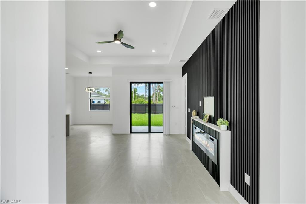 1047 Merry St E Property Photo 7