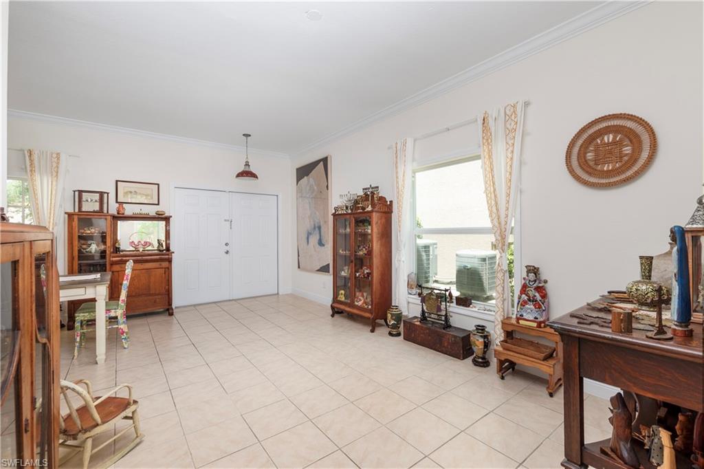 9060 Gladiolus Preserve Cir Property Photo 4