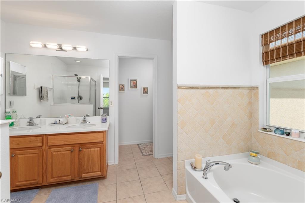 9060 Gladiolus Preserve Cir Property Photo 26