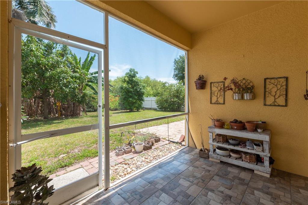 9060 Gladiolus Preserve Cir Property Photo 36