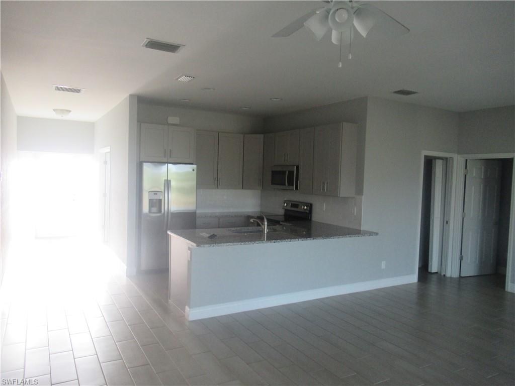 4202 Nw 32nd Ln Property Photo 2