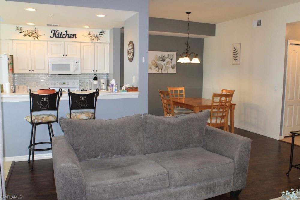 16625 Lake Circle Dr 523 Property Photo 8