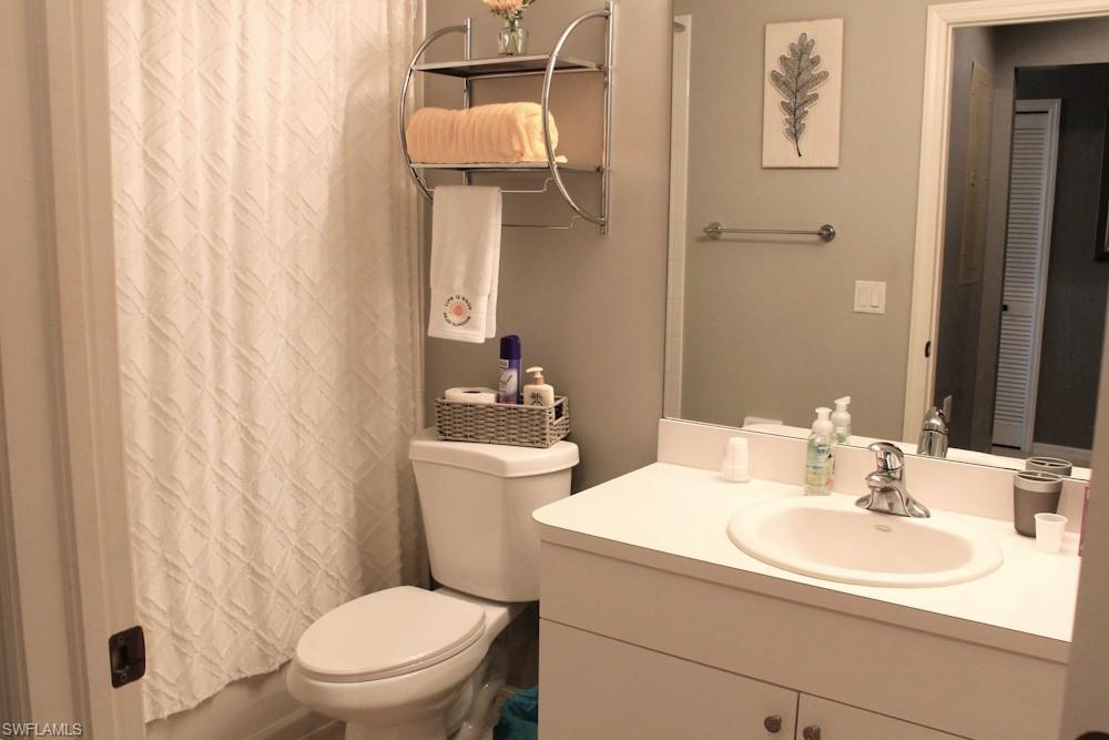 16625 Lake Circle Dr 523 Property Photo 22