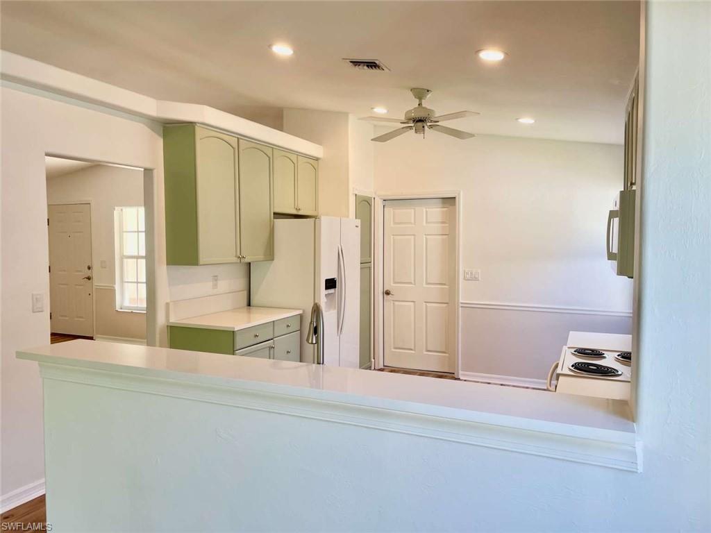 7588 Cameron Cir Property Photo 10
