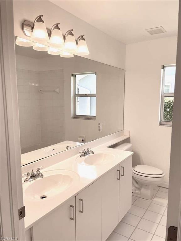 7588 Cameron Cir Property Photo 20