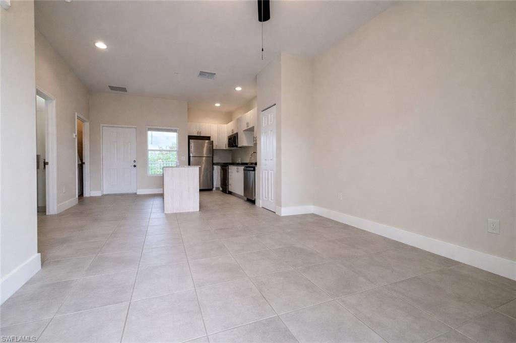 3409 Sw 8th Pl 104 Property Photo 6