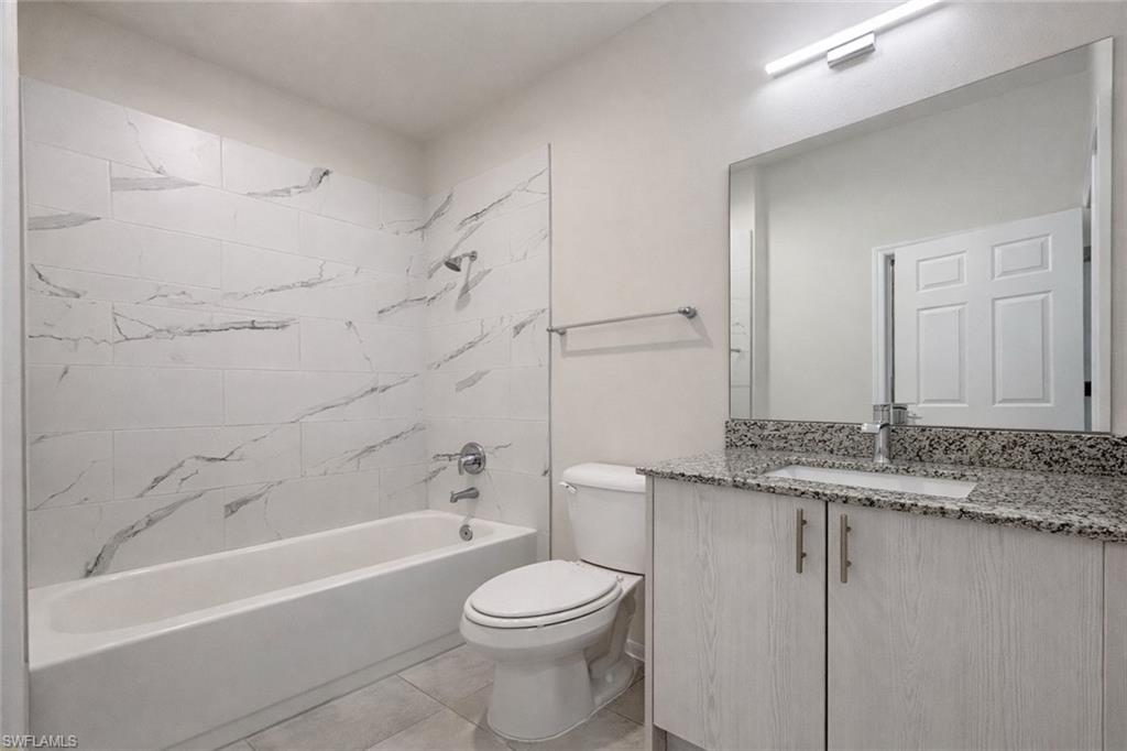 3409 Sw 8th Pl 104 Property Photo 10