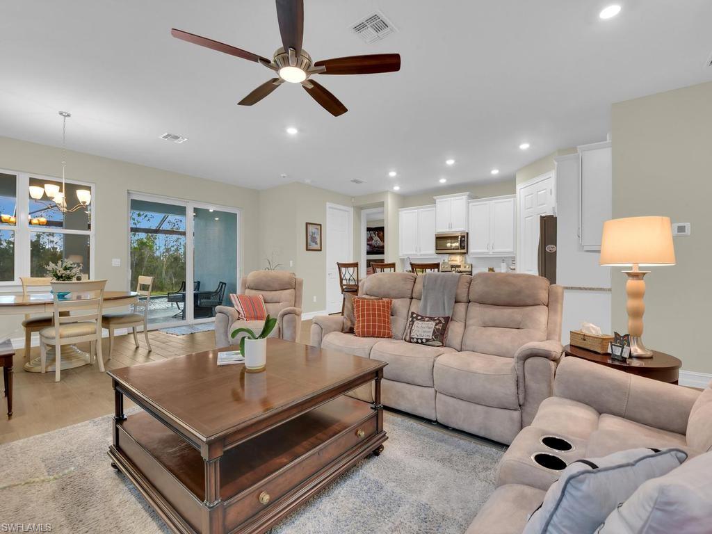 3824 Crosswater Dr Property Photo 5