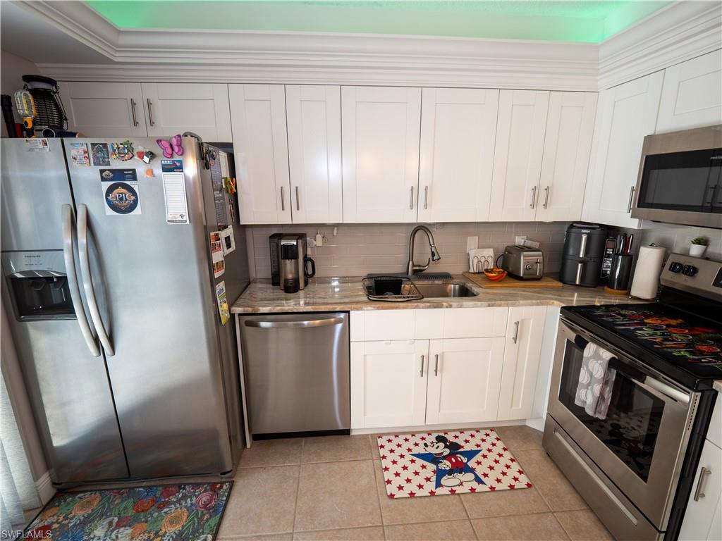 1727 Park Meadows Dr 2 Property Photo 21