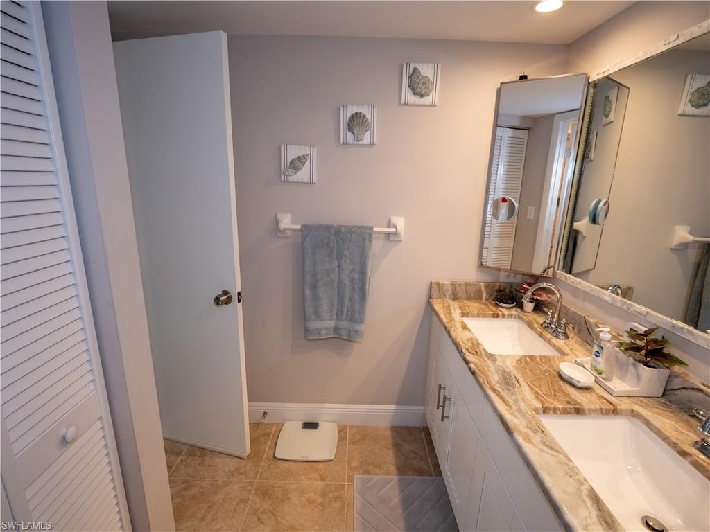 1727 Park Meadows Dr 2 Property Photo 38