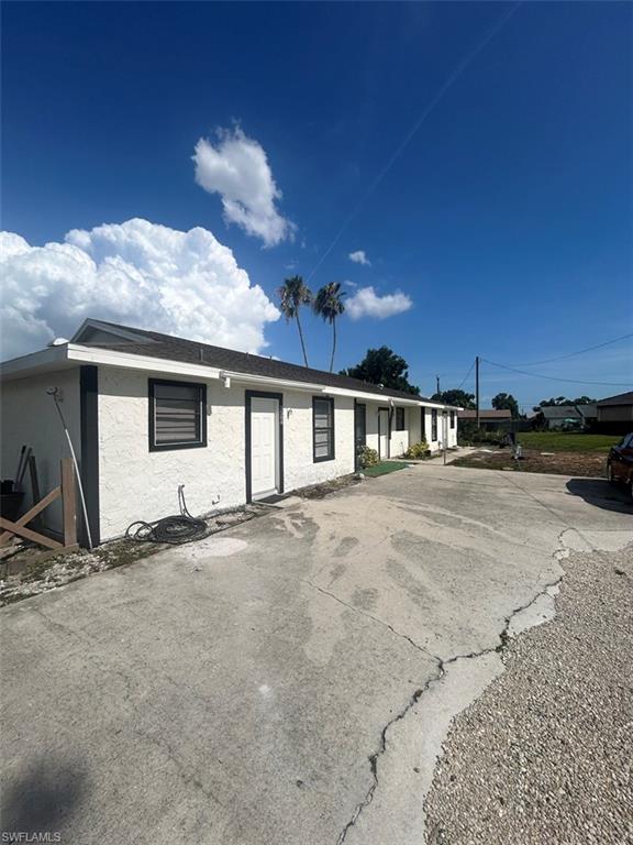 7582-7586 Carrier Rd Property Photo 8