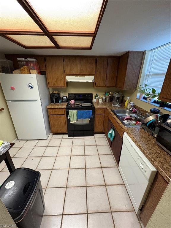 7582-7586 Carrier Rd Property Photo 10