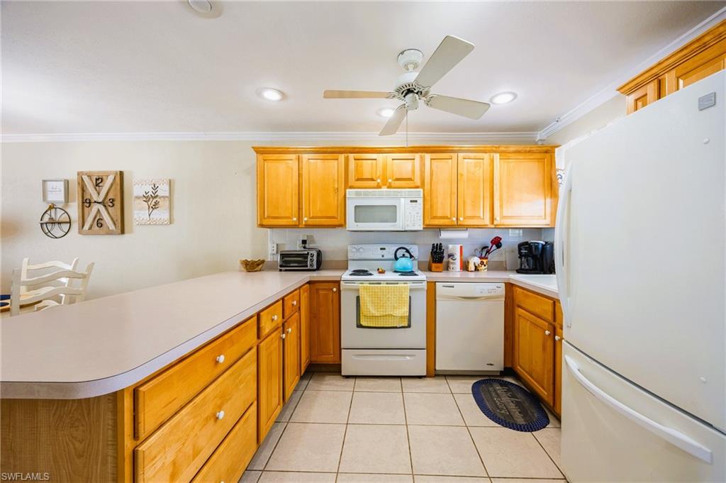 6777 Winkler Rd 150 Property Photo 4