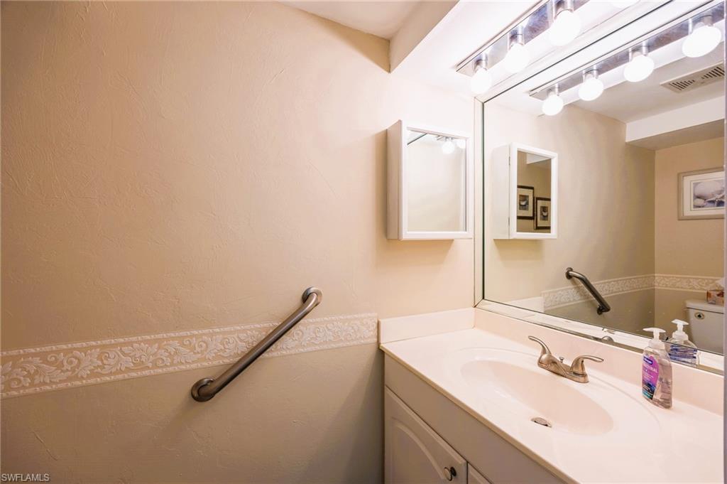 6777 Winkler Rd 150 Property Photo 12