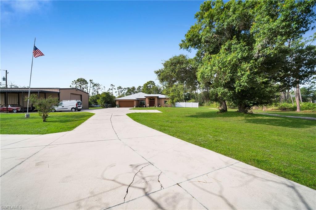 3241 Tropicaire Blvd Property Photo 11