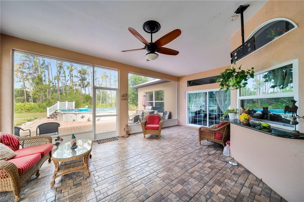 3241 Tropicaire Blvd Property Photo 17