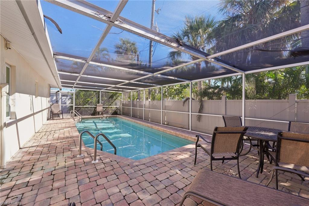 210 Hibiscus Dr Property Photo 2
