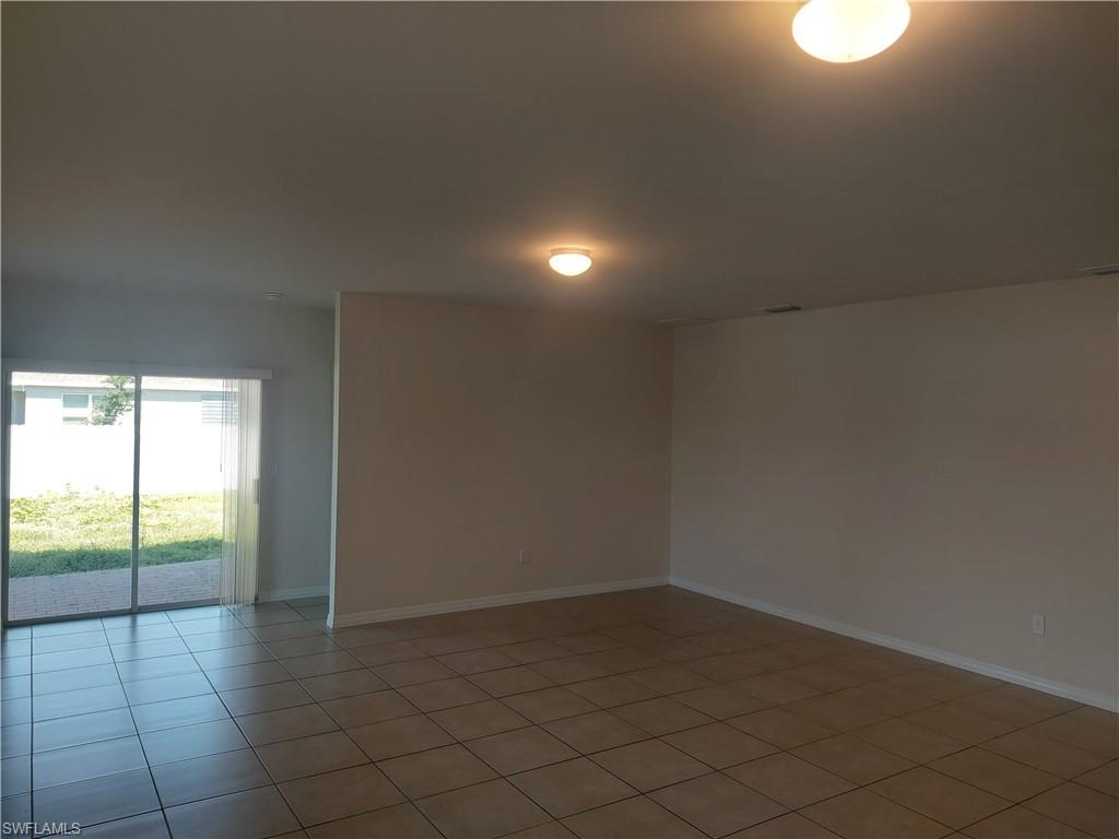 326 Sw 24th Pl Property Photo 8