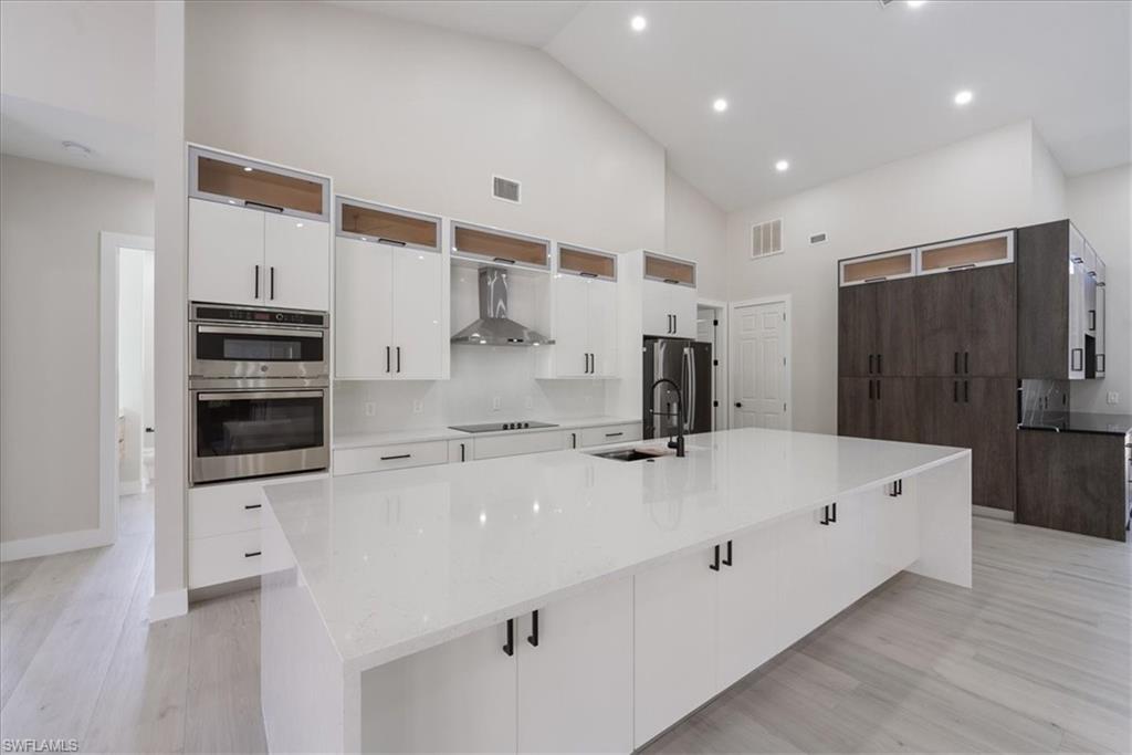 12800 Treeline Ct Property Photo 9