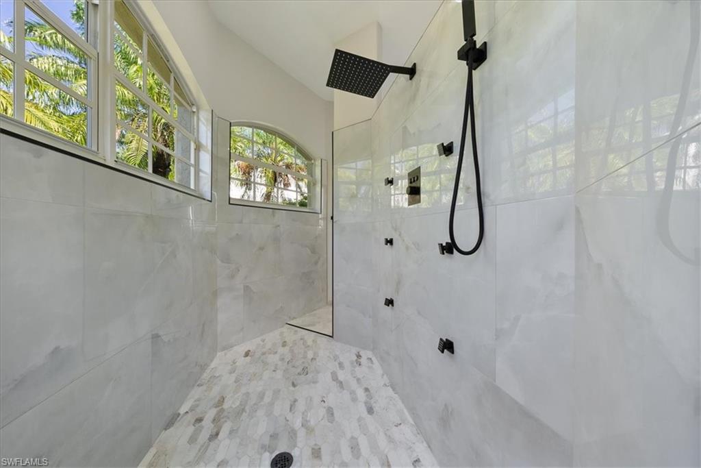 12800 Treeline Ct Property Photo 17