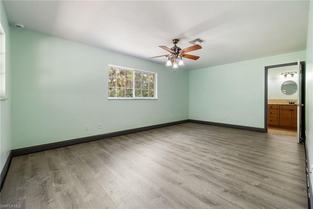 22031 Edwards Dr Property Photo 19