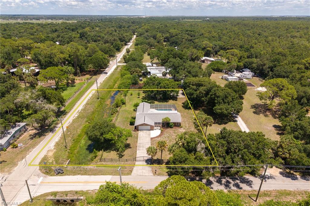 22031 Edwards Dr Property Photo 45