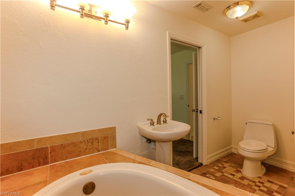 1834 Nw 6th Ave Property Photo 16