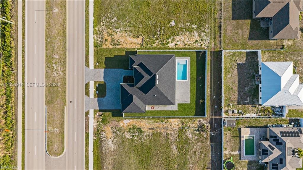 628 Chiquita Blvd N Property Photo 3